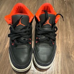 Crimson Retro Jordan 3’s